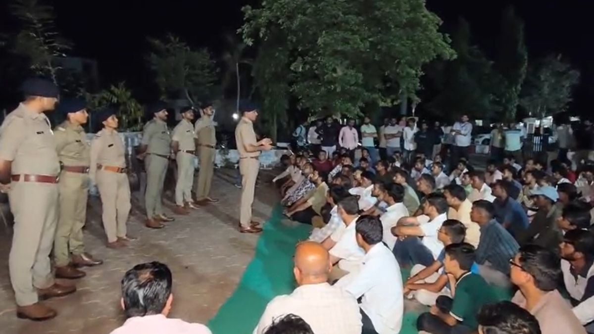 Surat Police Combing3