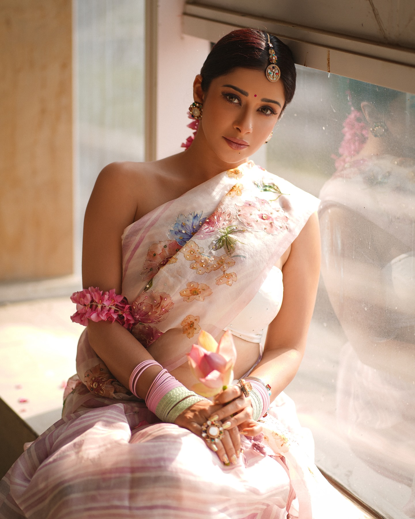 nyra_banerjee_1746709932_3627988326447477942_475536142