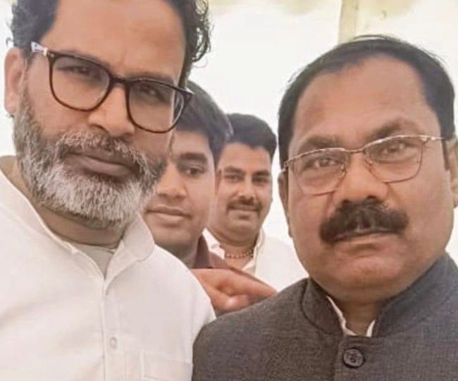 Dr surendra paswan jansuraj