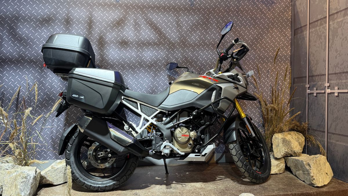 TVS APACHE RTX (2)