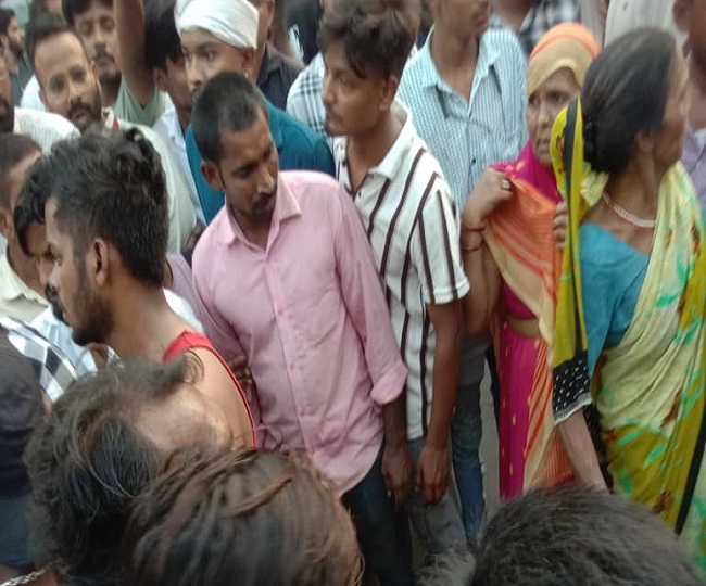 accident in prayagraj