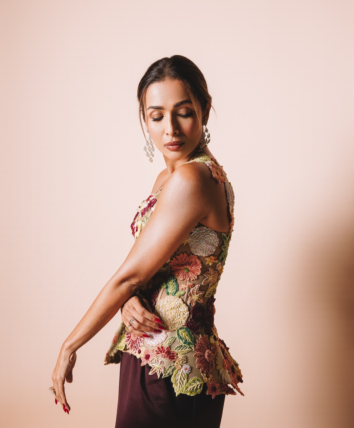 stylebykarishmaa_1744905051_3612847881806942407_201535586