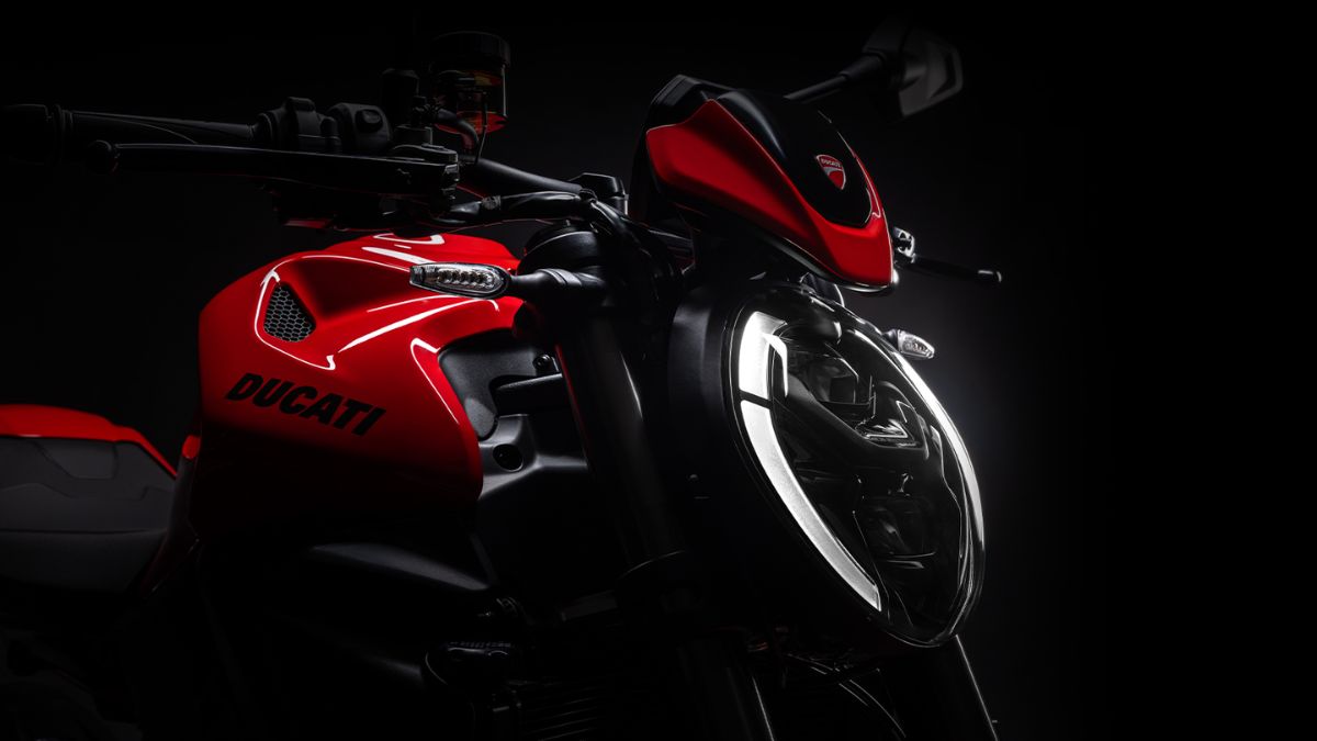 2026 Ducati Monster (2)
