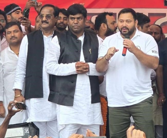 Tejaswi yadav and Mukesh sahni