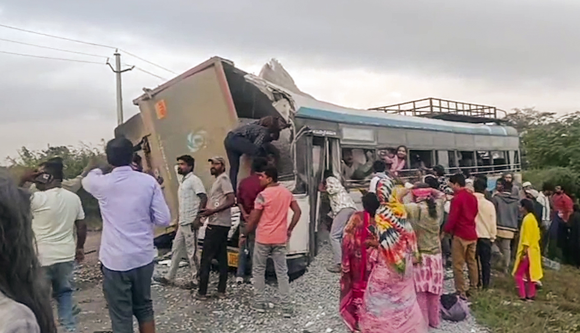 Telangana Bus Accident (2)