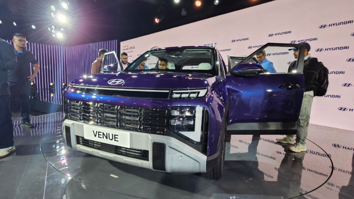 2025 Hyundai Venue (4)