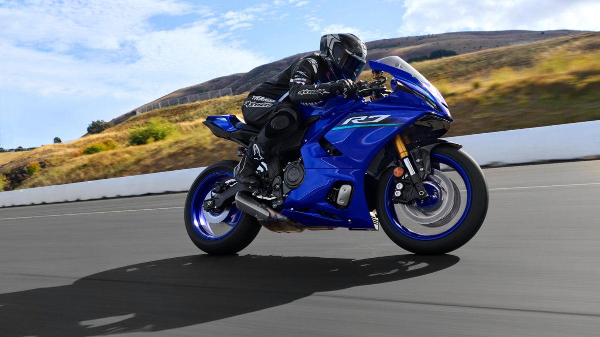 2026 Yamaha R7 (4)