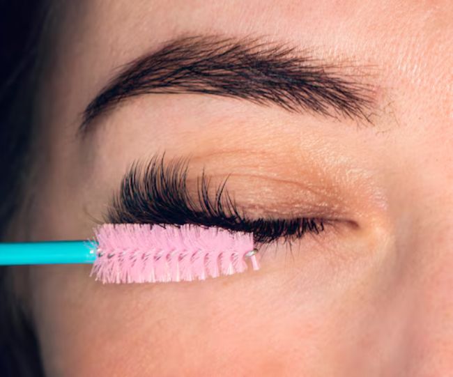 Longer Thicker Eyelashes