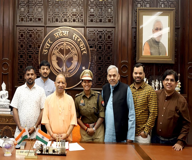 Deepti and Family Dainik Jagran