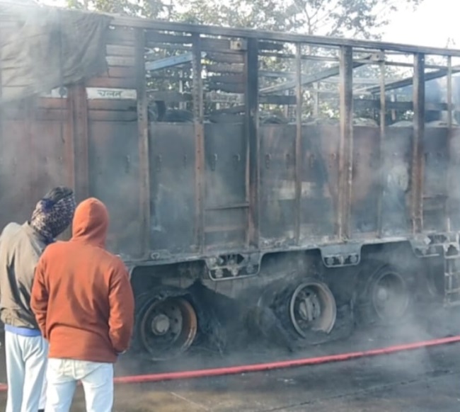 fire in truck Mndla 859