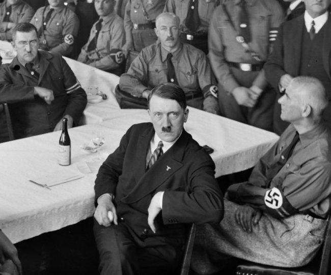 hitler (2)