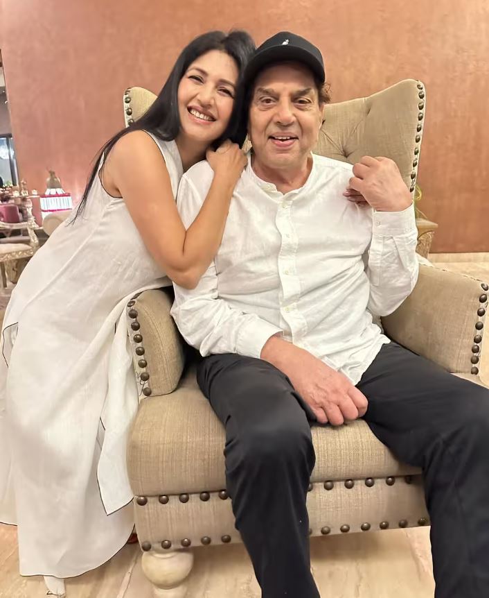 Dharmendra Daughter in law