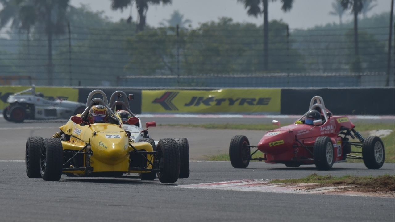 formula 4 racing 020439