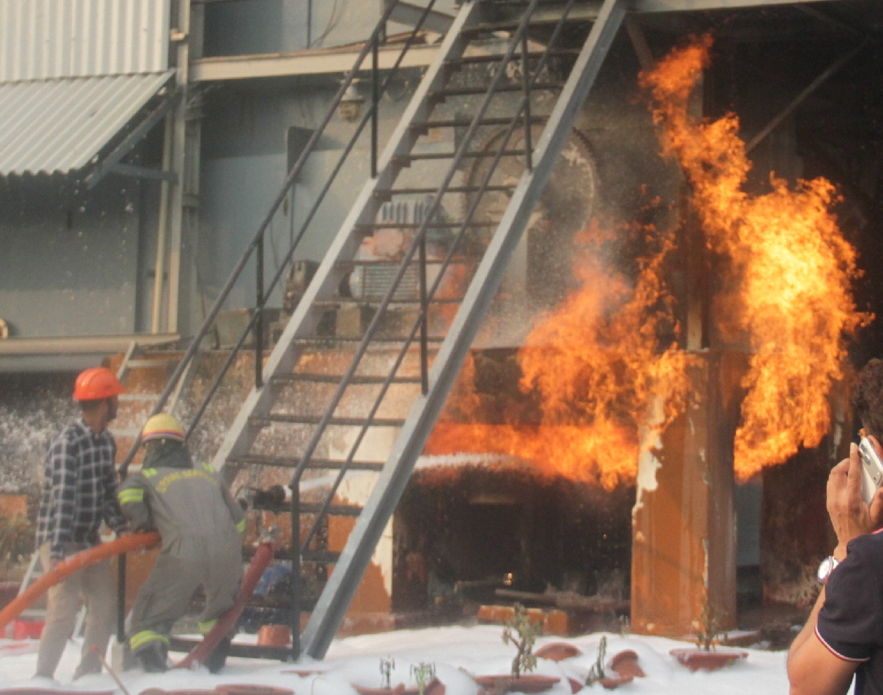 21gkc_44_21112025_496