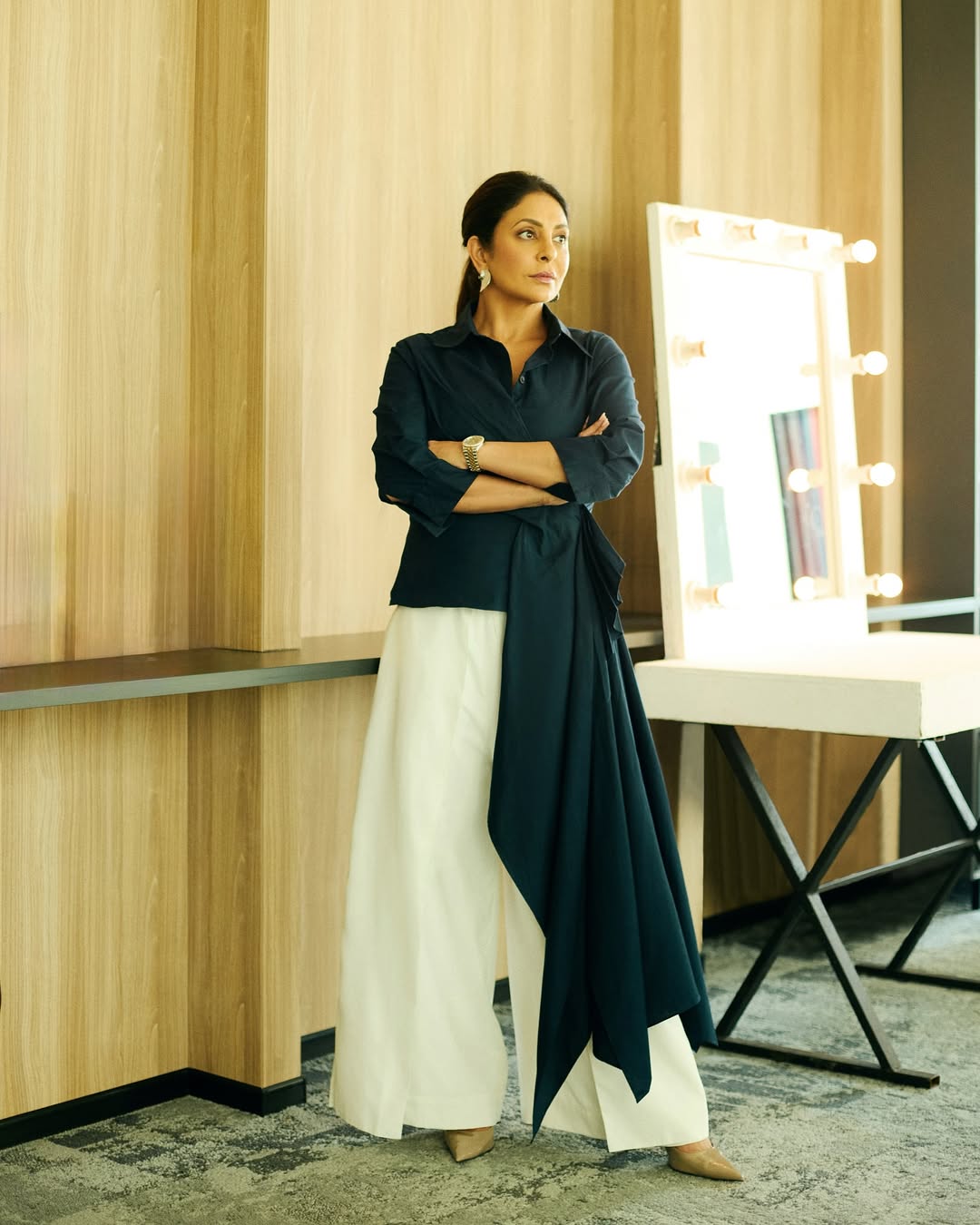 shefalishahofficial_1763382923_3767848822610084540