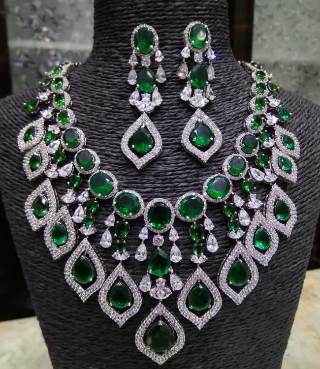 emerald jewellery (2)