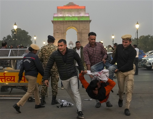 India gate protest 3