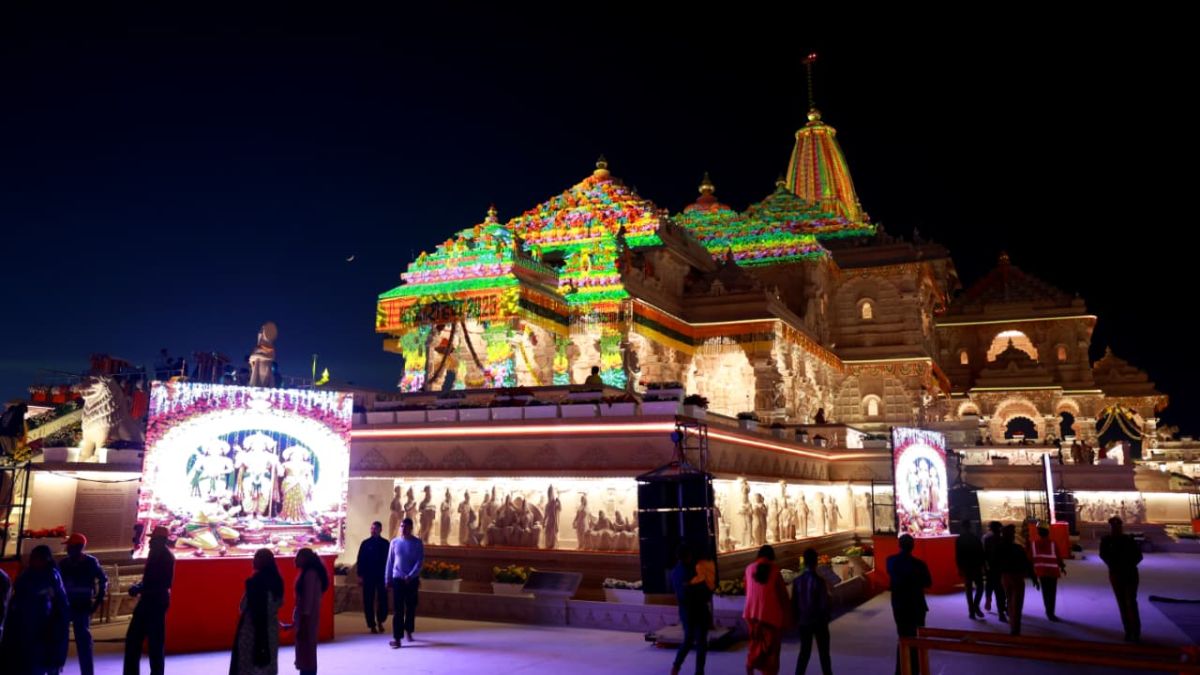 Ram Mandir flag hoisting photo (2)