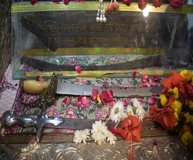 Sword of the Ninth Guru Tegh Bahadur