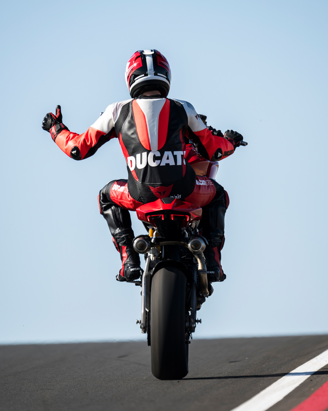 Ducati-Streetfighter-V2-V2S-overview-mosaic-gallery-1080x1350-02