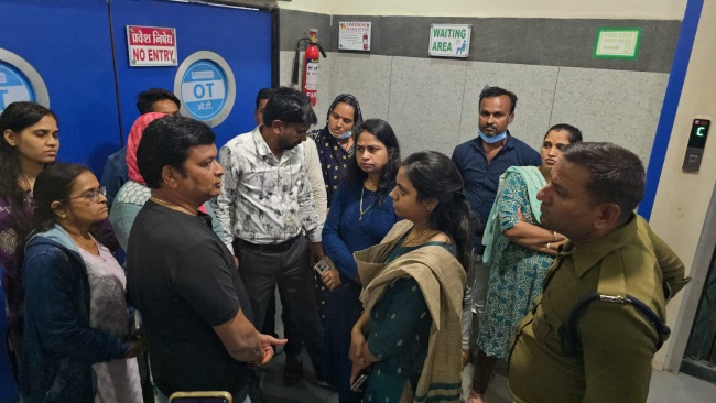 ratlam student kin in hospital 2154784