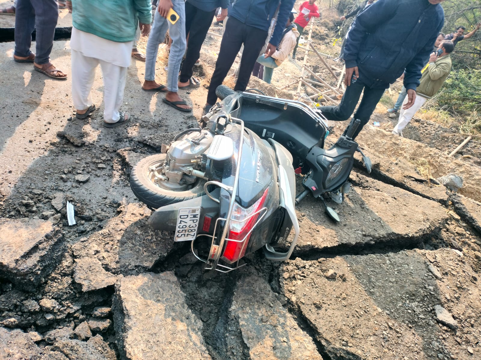 WhatsApp Image 2025-12-01 at 13.33.18