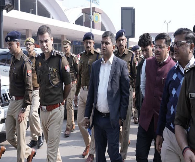 prayagraj officers inspection
