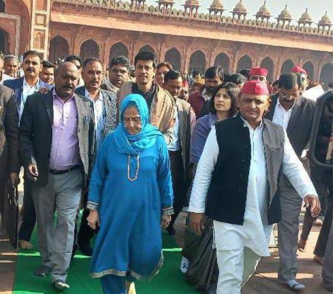 akhilesh in sikari jya