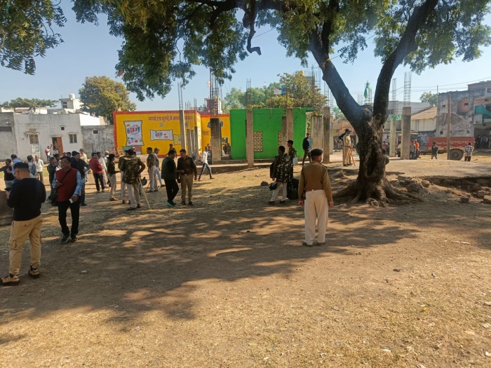 khandwa D encroachment removing 2654