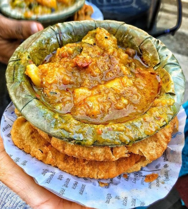 Kachori Sabzi