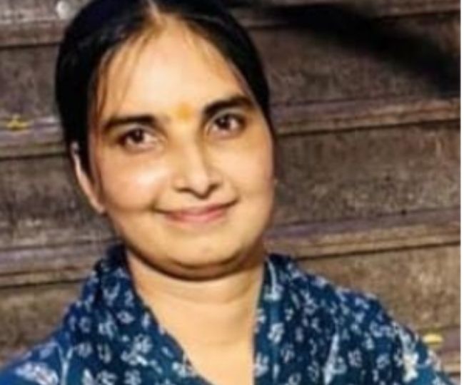 Meeenakshi Meeenakshi