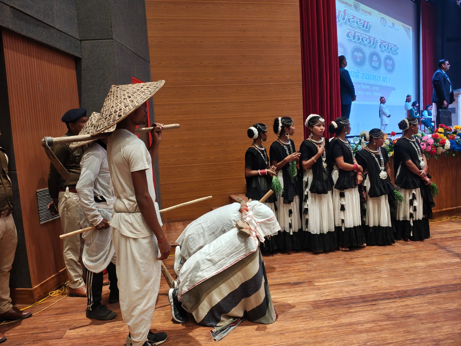 49b0937f-693f-43a6-b7e5-c8c3f113a74c