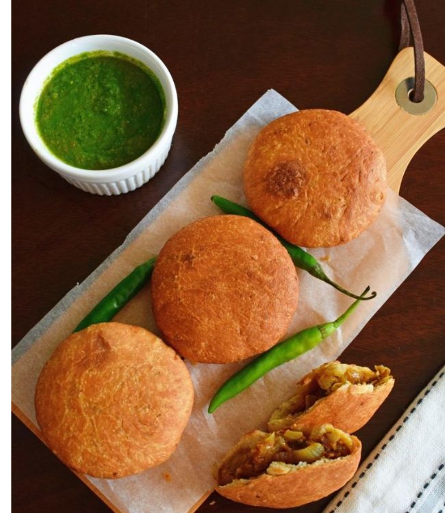 Pyaaz Kachori