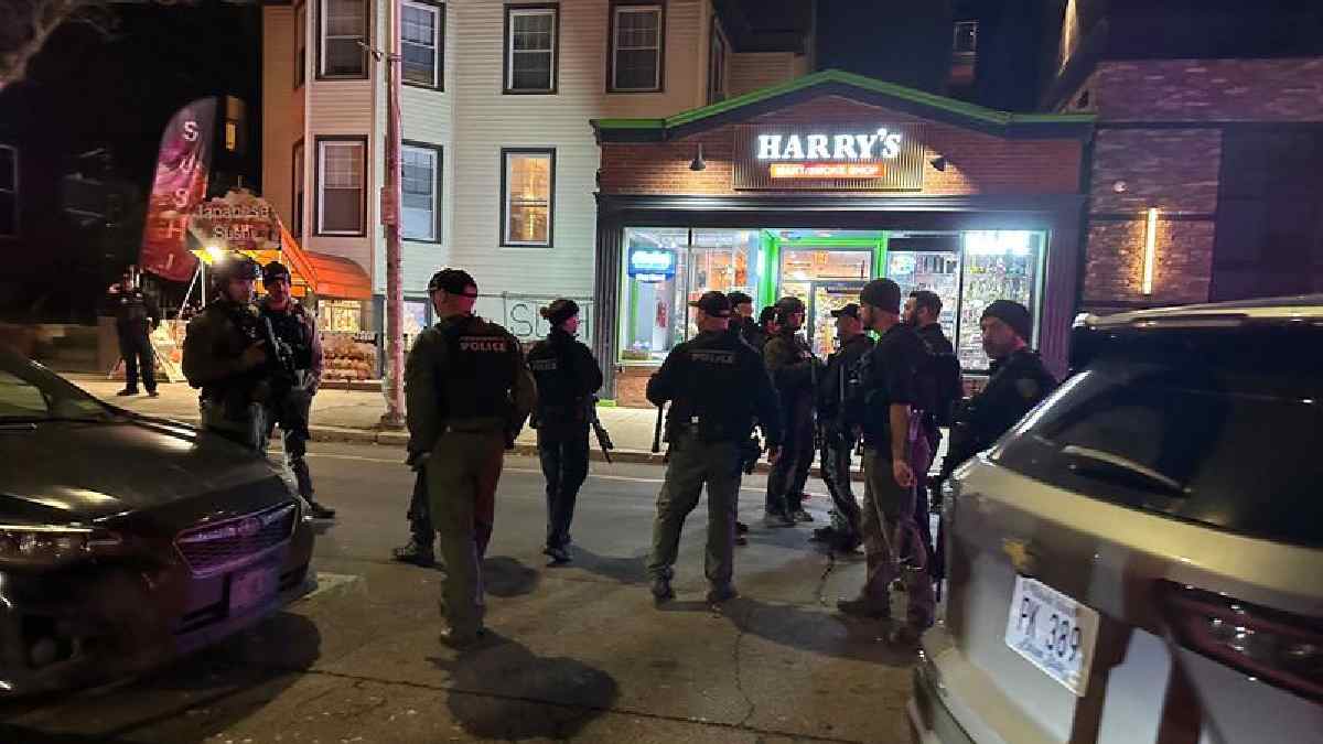 US Brown University (3)