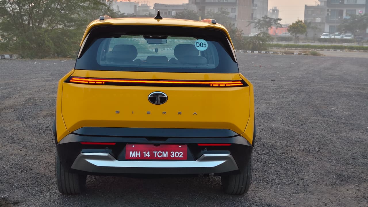 Tata Sierra back