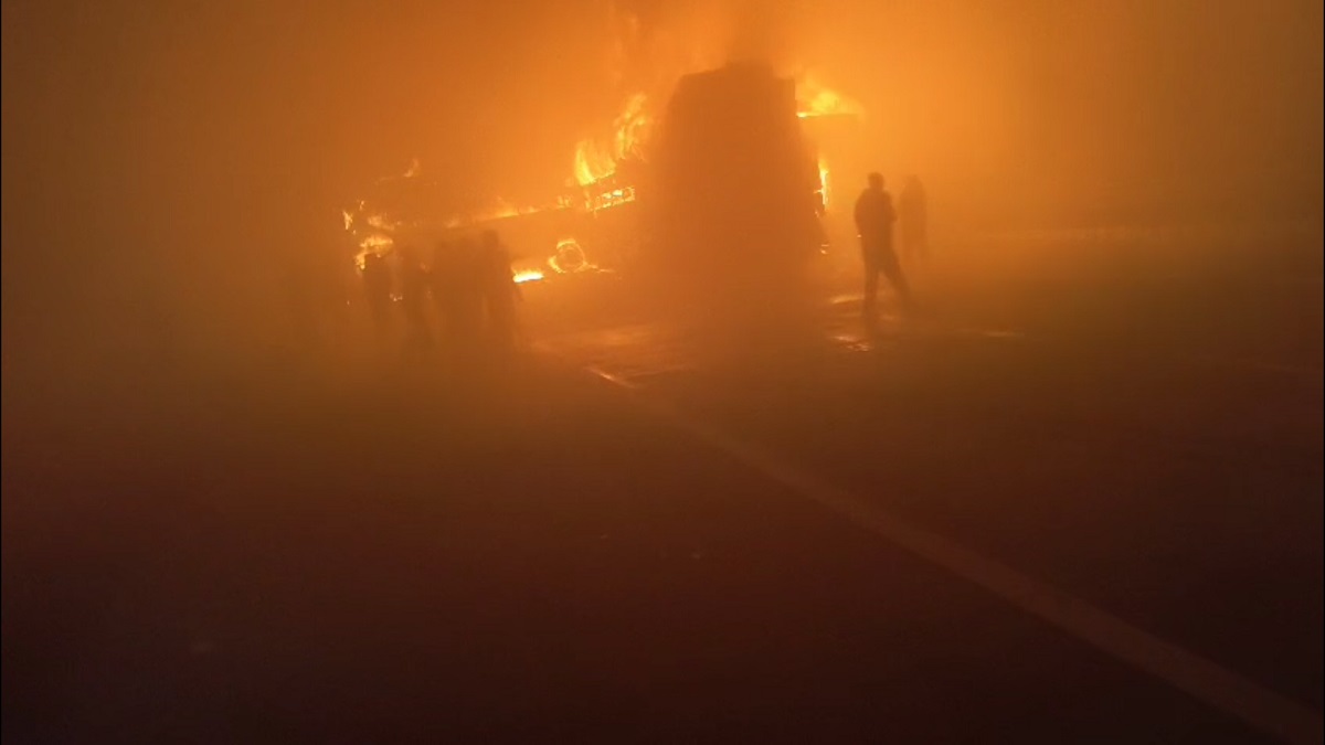 Yamuna Express way Accident Mathura 1