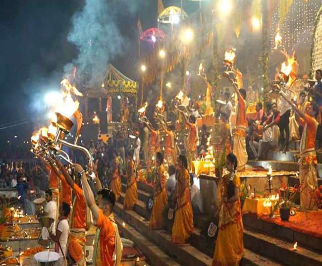 12_12_2021-ganga_aarti_22288692(3) (1) (1)