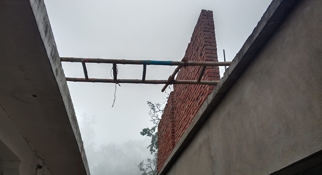 Thawe Mandir Me Chori Photo