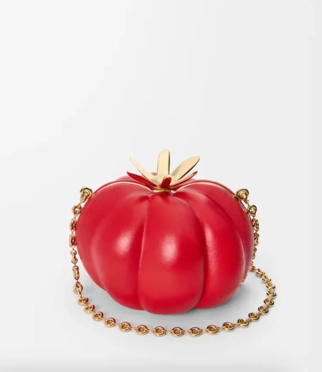 Tomato clutch