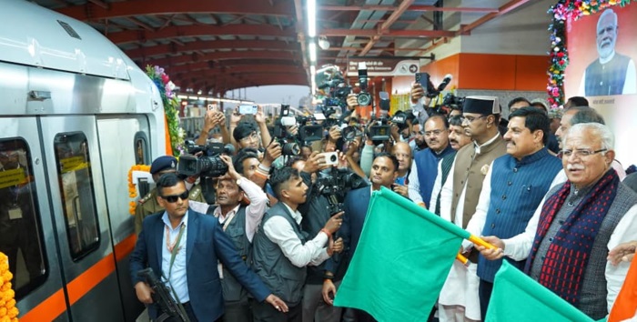 metro green flag 214511