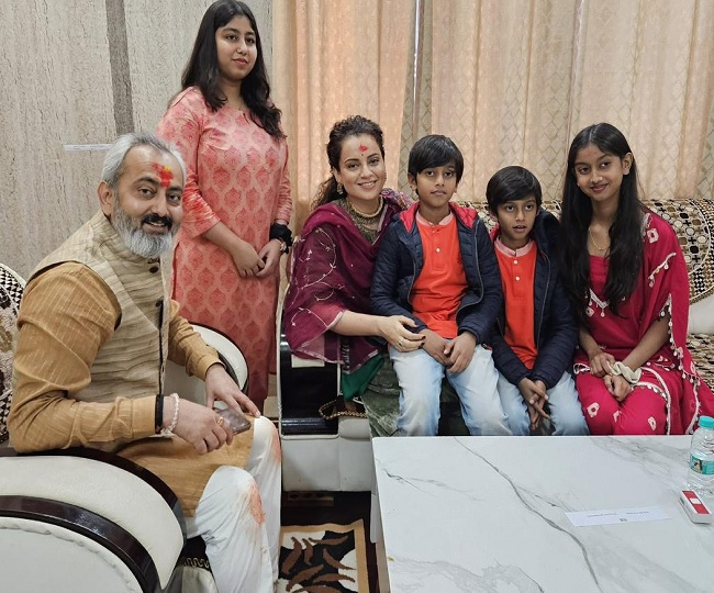 Kangana Ranaut Visits Deoghar