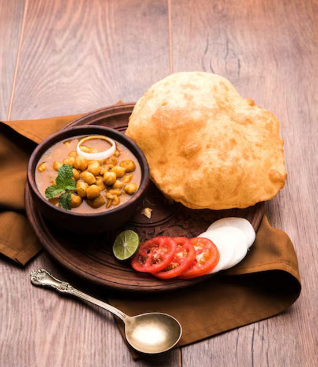 Chhole Bhature (1)