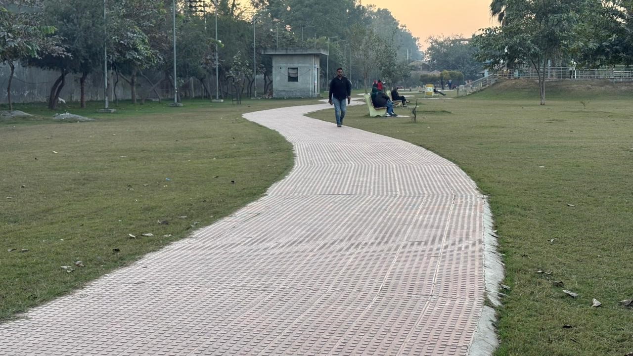 C-241-1-HIR1094-527615