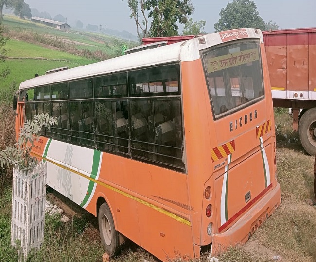 Prayagraj Ayodhya Highway Accident
