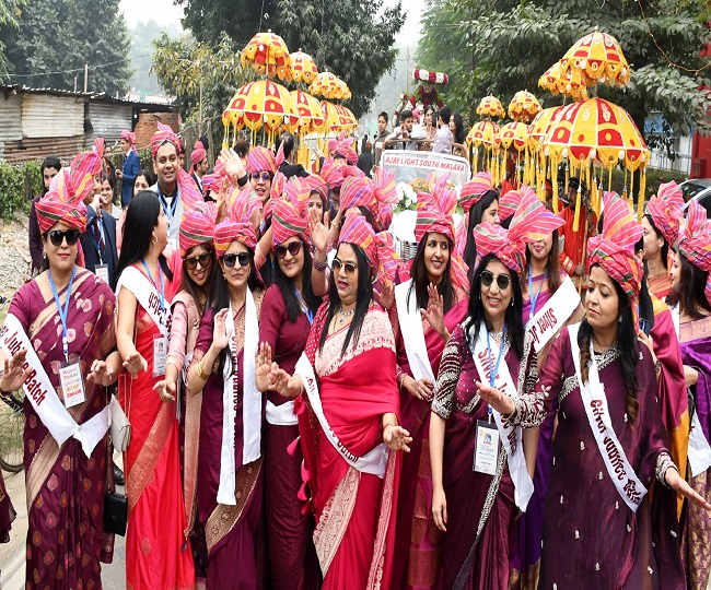 Prayagraj MLN Medical College ex student with Family