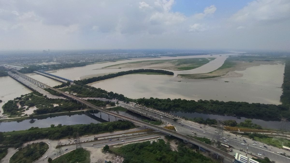 Noida News Update (18)