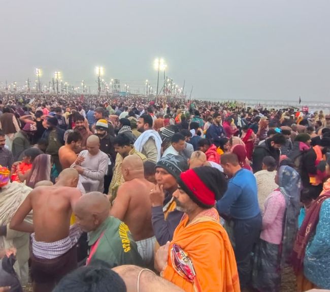magh mela devotees