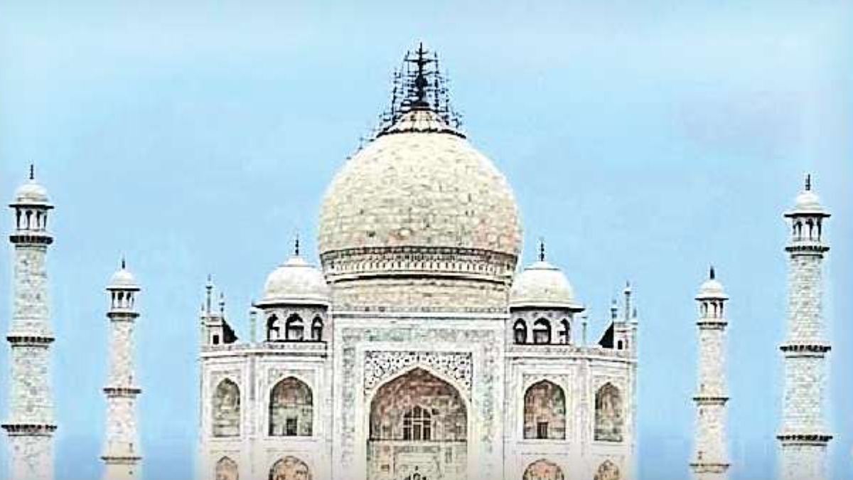 taj mahal kalash