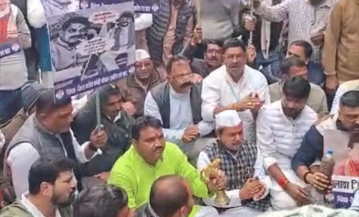 MP C ghanta B protest 21547