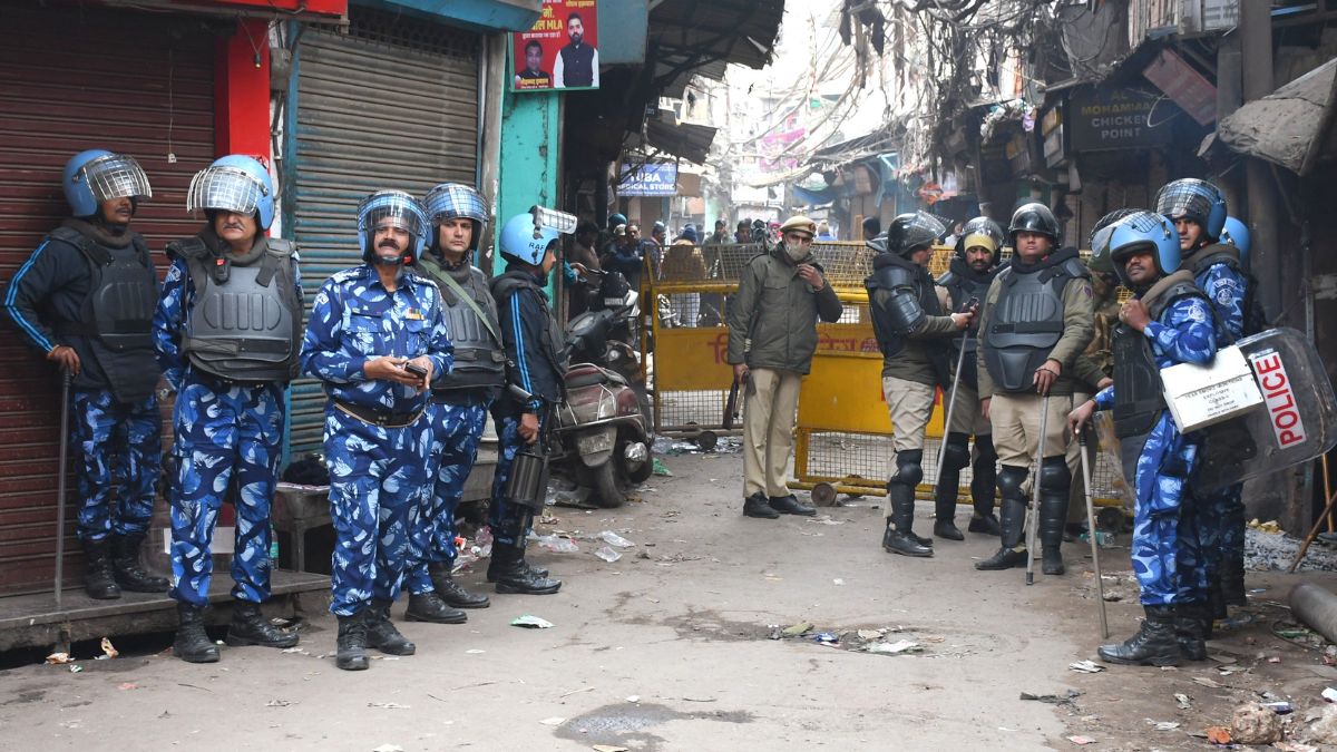 Turkman Gate Bulldozer Action (1)